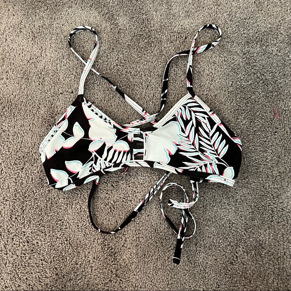 Jolyn Clothing Tomcat Top